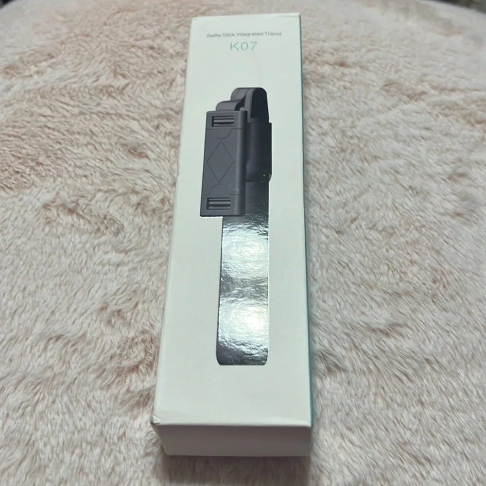 K07 Selfie Stick Integrated Tripod